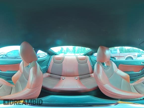 ✅ 2013 Hyundai Genesis Coupe R-Spec • VIN: KMHHU6KJ9DU097094 • Lot: 60881695. Wystawiony na Copart z przebiegiem 88 542 mil. Bezpłatny archiwum sprzedaży aukcyjnych z USA i szczegółowy raport historii pojazdu na DreamBid. Zdjęcie 15.