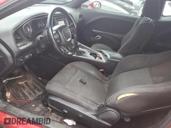 ✅ 2015 Dodge Challenger SXT • VIN: 2C3CDZAG8FH798502 • Lot: 37275353. Wystawiony na Copart z przebiegiem 150 313 mil. Bezpłatny archiwum sprzedaży aukcyjnych z USA i szczegółowy raport historii pojazdu na DreamBid. Zdjęcie 7.