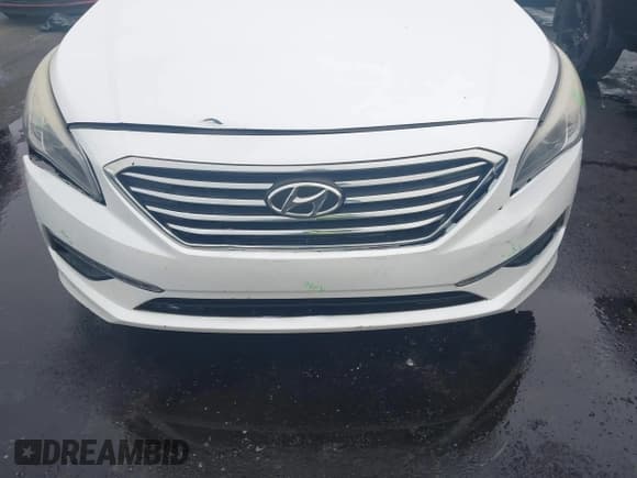 ✅ 2016 Hyundai Sonata Sport • VIN: 5NPE34AF8GH332675 • Lot: 43559315. Listed on IAAI with 98,493 mi. Free auction sales archive from the USA and detailed vehicle history report at DreamBid. Image 6.