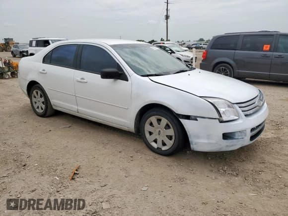 ✅ 2006 Ford Fusion S • VIN: 3FAFP06Z76R113809 • Лот: 65024845. Опубликован ранее на Copart с пробегом 186 499 миль. Бесплатный доступ к архиву аукционных продаж из США и подробный отчёт об истории автомобиля на DreamBid. Изображение 4.
