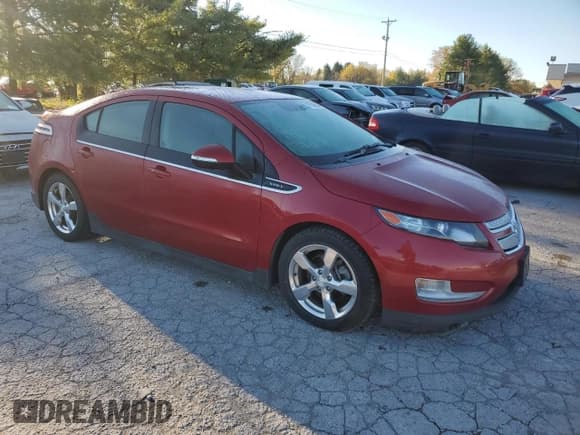 ✅ 2013 Chevrolet Volt • VIN: 1G1RD6E46DU103893 • Lot: 77279924. Wystawiony na Copart z przebiegiem 150 498 mil. Bezpłatny archiwum sprzedaży aukcyjnych z USA i szczegółowy raport historii pojazdu na DreamBid. Zdjęcie 4.