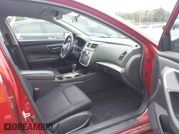 ✅ 2016 Nissan Altima SL • VIN: 1N4BL3AP7GC263131 • Lot: 43007995. Wystawiony na IAAI z przebiegiem 101 996 mil. Bezpłatny archiwum sprzedaży aukcyjnych z USA i szczegółowy raport historii pojazdu na DreamBid. Zdjęcie 5.