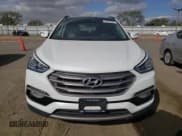 ✅ 2017 Hyundai Santa Fe 2.4L • VIN: 5NMZU3LB1HH038195 • Лот: 42527114. Опубликован ранее на Copart с пробегом 62 020 миль. Бесплатный доступ к архиву аукционных продаж из США и подробный отчёт об истории автомобиля на DreamBid. Изображение 5.
