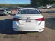 2019 Hyundai Accent SE z VIN 3KPC24A30KE042153, wystawiony jako IAAI lot #43367466 z przebiegiem 114 895 mil mil oraz . Historia ofert i sprzedaży dostępna na DreamBid. Obrazek 16.