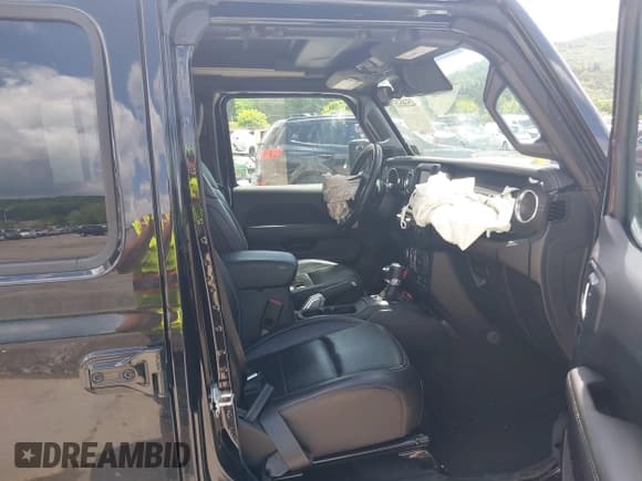 ✅ 2021 Jeep Wrangler Unlimited Sahara • VIN: 1C4HJXEN4MW610287 • Lot: 42538525. Listed on IAAI with 24,861 mi. Free auction sales archive from the USA and detailed vehicle history report at DreamBid. Image 5.