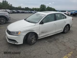 ✅ 2015 Volkswagen Jetta SE • VIN: 3VWD17AJ2FM255590 • Lot: 58287585. Listed on Copart with 124,640 mi. Free auction sales archive from the USA and detailed vehicle history report at DreamBid. Image 1.