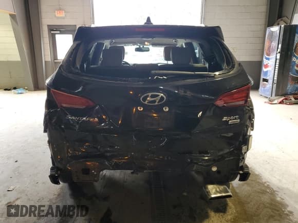 ✅ 2017 Hyundai Santa Fe 2.4L • VIN: 5XYZUDLB3HG444625 • Лот: 79358453. Опубликован ранее на Copart с пробегом 93 745 миль. Бесплатный доступ к архиву аукционных продаж из США и подробный отчёт об истории автомобиля на DreamBid. Изображение 6.