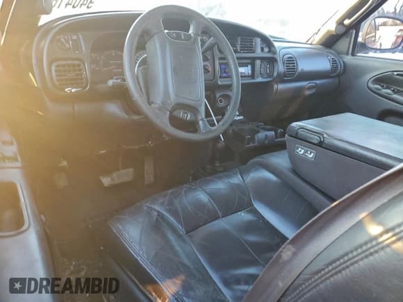 ✅ 2000 Dodge 2500 • VIN: 3B7KF2360YG149793 • Lot: 94041645. Listed on Copart with 200,344 mi. Free auction sales archive from the USA and detailed vehicle history report at DreamBid. Image 8.