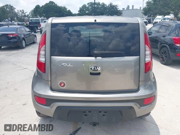 ✅ 2013 Kia Soul • VIN: KNDJT2A54D7605122 • Lot: 40069427. Listed on IAAI with 139,557 mi. Free auction sales archive from the USA and detailed vehicle history report at DreamBid. Image 16.