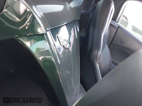 2014 Chevrolet Corvette 3LT with VIN 1G1YF3D73E5128925, listed as a IAAI auction lot 41398692 with Not provided miles and . Bid and sale history available at DreamBid. Image 8.