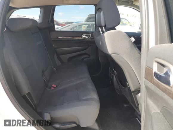 ✅ 2011 Jeep Grand Cherokee Laredo • VIN: 1J4RR4GG6BC589946 • Lot: 86253095. Listed on Copart with 164,963 mi. Free auction sales archive from the USA and detailed vehicle history report at DreamBid. Image 10.