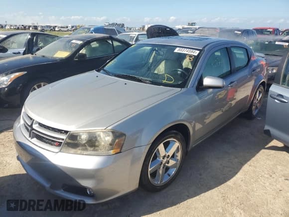 ✅ 2013 Dodge Avenger SXT • VIN: 1C3CDZCB9DN690752 • Лот: 80374594. Опубликован ранее на Copart с пробегом 127 734 миль. Бесплатный доступ к архиву аукционных продаж из США и подробный отчёт об истории автомобиля на DreamBid. Изображение 1.