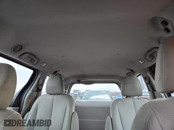 ✅ 2013 Toyota Sienna L • VIN: 5TDZK3DC1DS342759 • Lot: 91321215. Listed on Copart with Not provided. Free auction sales archive from the USA and detailed vehicle history report at DreamBid. Image 10.