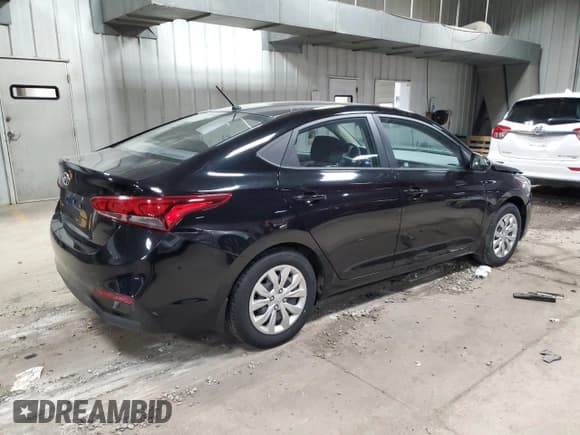 ✅ 2018 Hyundai Accent SE • VIN: 3KPC24A3XJE022314 • Лот: 50174735. Опубликован ранее на Copart с пробегом 101 074 миль. Бесплатный доступ к архиву аукционных продаж из США и подробный отчёт об истории автомобиля на DreamBid. Изображение 3.