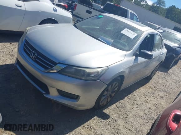 ✅ 2014 Honda Accord EX-L • VIN: 1HGCR3F88EA026172 • Lot: 43302620. Wystawiony na IAAI z przebiegiem 163 036 mil. Bezpłatny archiwum sprzedaży aukcyjnych z USA i szczegółowy raport historii pojazdu na DreamBid. Zdjęcie 18.