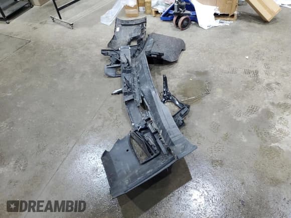 ✅ 2017 GMC Yukon SLT • VIN: 1GKS2BKCXHR144141 • Lot: 81661415. Listed on Copart with 159,299 mi. Free auction sales archive from the USA and detailed vehicle history report at DreamBid. Image 13.