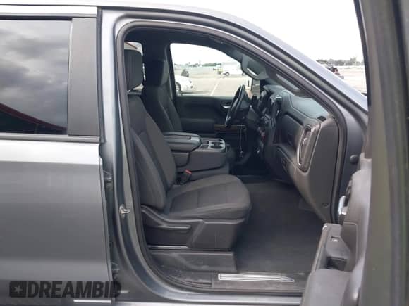 2021 Chevrolet Silverado 1500 LT z VIN 3GCPWCED4MG449497, wystawiony jako IAAI lot #43454954 z przebiegiem 70 702 mil mil oraz . Historia ofert i sprzedaży dostępna na DreamBid. Obrazek 5.