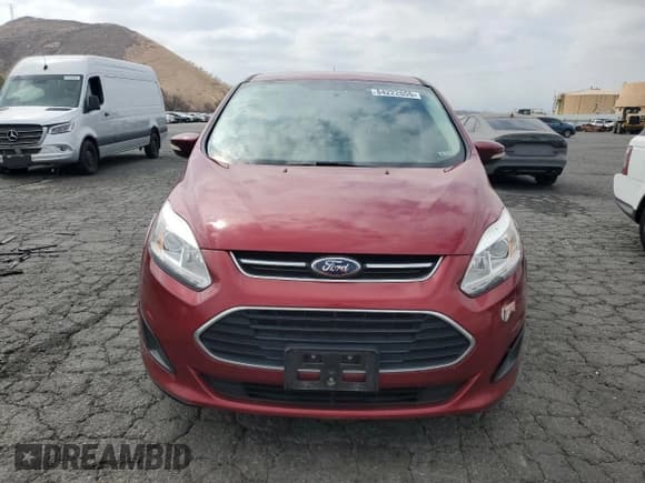 ✅ 2017 Ford C-Max SE • VIN: 1FADP5EU3HL115911 • Lot: 84222655. Wystawiony na Copart z przebiegiem 112 458 mil. Bezpłatny archiwum sprzedaży aukcyjnych z USA i szczegółowy raport historii pojazdu na DreamBid. Zdjęcie 5.