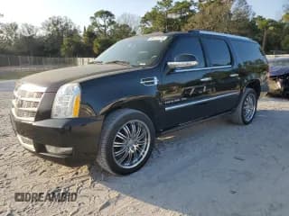 ✅ 2013 Cadillac Escalade ESV Platinum Edition • VIN: 1GYS3KEF9DR251880 • Лот: 44137715. Опубликован ранее на Copart с пробегом 155 335 миль. Бесплатный доступ к архиву аукционных продаж из США и подробный отчёт об истории автомобиля на DreamBid. Изображение 1.