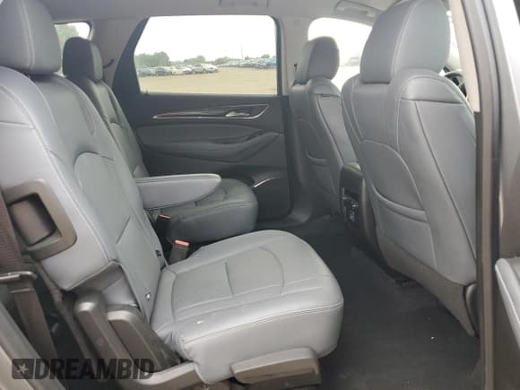 ✅ 2021 Buick Enclave Essence • VIN: 5GAEVAKW6MJ230111 • Лот: 68644305. Опубликован ранее на Copart с пробегом 56 621 миль. Бесплатный доступ к архиву аукционных продаж из США и подробный отчёт об истории автомобиля на DreamBid. Изображение 11.