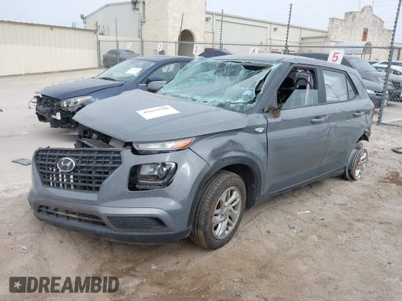 ✅ 2021 Hyundai Venue SE • VIN: KMHRB8A39MU068865 • Lot: 41619588. Listed on IAAI with 76,058 mi. Free auction sales archive from the USA and detailed vehicle history report at DreamBid. Image 2.
