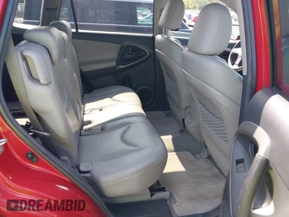 ✅ 2011 Toyota RAV4 Limited • VIN: 2T3DF4DV6BW134944 • Лот: 43145076. Опубликован ранее на IAAI с пробегом 109 950 миль. Бесплатный доступ к архиву аукционных продаж из США и подробный отчёт об истории автомобиля на DreamBid. Изображение 8.