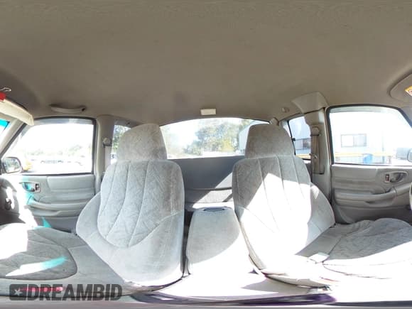 ✅ 2001 GMC Sonoma SLS 1SF • VIN: 1GTCS195518245665 • Lot: 67767015. Listed on Copart with 188,509 mi. Free auction sales archive from the USA and detailed vehicle history report at DreamBid. Image 14.