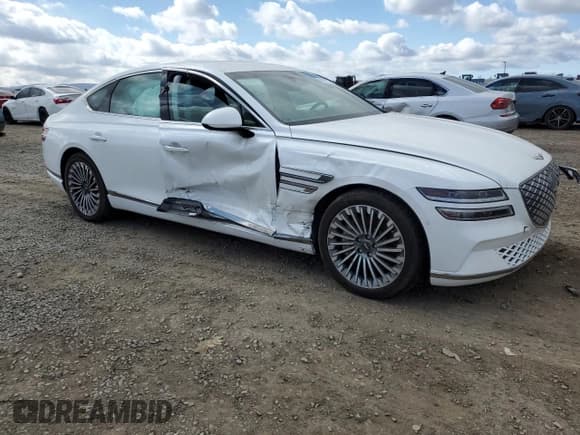 ✅ 2023 Genesis G80 • VIN: KMTGE4S14PU004733 • Lot: 89069335. Listed on Copart with 12,534 mi. Free auction sales archive from the USA and detailed vehicle history report at DreamBid. Image 4.