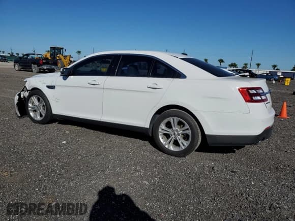 ✅ 2016 Ford Taurus SEL • VIN: 1FAHP2E8XGG126656 • Lot: 91101355. Listed on Copart with 83,804 mi. Free auction sales archive from the USA and detailed vehicle history report at DreamBid. Image 2.