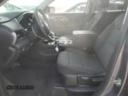 ✅ 2019 Chevrolet Traverse LS • VIN: 1GNERFKW3KJ228465 • Lot: 50274194. Wystawiony na Copart z przebiegiem 99 225 mil. Bezpłatny archiwum sprzedaży aukcyjnych z USA i szczegółowy raport historii pojazdu na DreamBid. Zdjęcie 7.