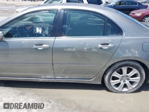 ✅ 2010 Acura RL Technology • VIN: JH4KB2F67AC001378 • Лот: 42537990. Опубликован ранее на IAAI с пробегом Не указан. Бесплатный доступ к архиву аукционных продаж из США и подробный отчёт об истории автомобиля на DreamBid. Изображение 6.