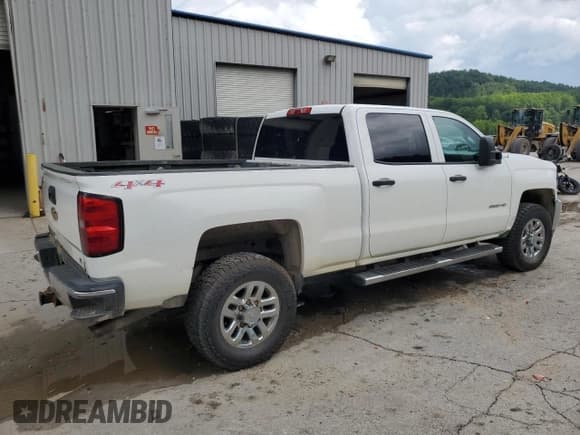 ✅ 2015 Chevrolet Silverado 2500HD LT • VIN: 1GC1KVEG8FF161042 • Lot: 52849325. Wystawiony na Copart z przebiegiem Nie podano. Bezpłatny archiwum sprzedaży aukcyjnych z USA i szczegółowy raport historii pojazdu na DreamBid. Zdjęcie 3.