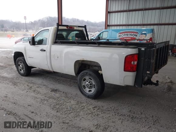✅ 2013 Chevrolet Silverado 2500HD Work Truck • VIN: 1GC0CVCG4DF152332 • Lot: 41439772. Wystawiony na IAAI z przebiegiem 252 709 mil. Bezpłatny archiwum sprzedaży aukcyjnych z USA i szczegółowy raport historii pojazdu na DreamBid. Zdjęcie 3.