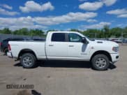 ✅ 2024 Ram 2500 Big Horn • VIN: 3C6UR5DLXRG322170 • Lot: 42282198. Listed on IAAI with 8,914 mi. Free auction sales archive from the USA and detailed vehicle history report at DreamBid. Image 13.