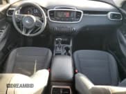 ✅ 2017 Kia Sorento LX • VIN: 5XYPG4A50HG197432 • Лот: 90760055. Опубликован ранее на Copart с пробегом 99 882 миль. Бесплатный доступ к архиву аукционных продаж из США и подробный отчёт об истории автомобиля на DreamBid. Изображение 8.