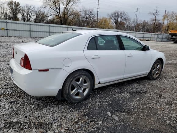 ✅ 2009 Chevrolet Malibu 1LT • VIN: 1G1ZH57B894182968 • Lot: 80450724. Wystawiony na Copart z przebiegiem 114 576 mil. Bezpłatny archiwum sprzedaży aukcyjnych z USA i szczegółowy raport historii pojazdu na DreamBid. Zdjęcie 3.