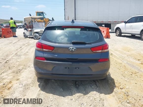 ✅ 2019 Hyundai Elantra • VIN: KMHH35LE4KU090095 • Lot: 42128034. Listed on IAAI with 160,489 mi. Free auction sales archive from the USA and detailed vehicle history report at DreamBid. Image 16.