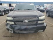 ✅ 2005 Chevrolet Silverado SS • VIN: 2GCEK19N751150820 • Лот: 77775794. Опубликован ранее на Copart с пробегом Не указан. Бесплатный доступ к архиву аукционных продаж из США и подробный отчёт об истории автомобиля на DreamBid. Изображение 5.
