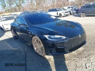 ✅ 2017 Tesla Model S 60 • VIN: 5YJSA1E1XHF205254 • Lot: 43937652. Listed on IAAI with 116,714 mi. Free auction sales archive from the USA and detailed vehicle history report at DreamBid. Image 1.