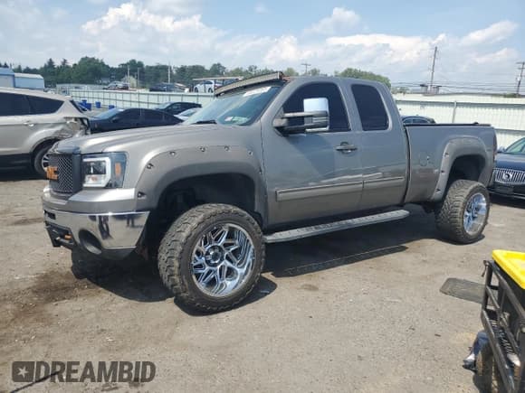 ✅ 2012 GMC Sierra 1500 SL • VIN: 1GTR2UEA5CZ313989 • Lot: 66324065. Listed on Copart with 155,676 mi. Free auction sales archive from the USA and detailed vehicle history report at DreamBid. Image 1.