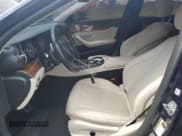 ✅ 2017 Mercedes-Benz E 300 Luxury • VIN: WDDZF4KB5HA236750 • Lot: 65446815. Wystawiony na Copart z przebiegiem 88 616 mil. Bezpłatny archiwum sprzedaży aukcyjnych z USA i szczegółowy raport historii pojazdu na DreamBid. Zdjęcie 7.