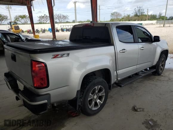 ✅ 2015 Chevrolet Colorado 4WD Z71 • VIN: 1GCGTCE33F1205535 • Лот: 73037684. Опубликован ранее на Copart с пробегом 249 397 миль. Бесплатный доступ к архиву аукционных продаж из США и подробный отчёт об истории автомобиля на DreamBid. Изображение 3.