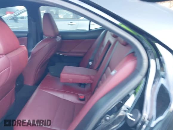 ✅ 2016 Lexus IS 300/350 • VIN: JTHCM1D2XG5012932 • Lot: 43645131. Wystawiony na IAAI z przebiegiem 88 144 mil. Bezpłatny archiwum sprzedaży aukcyjnych z USA i szczegółowy raport historii pojazdu na DreamBid. Zdjęcie 8.