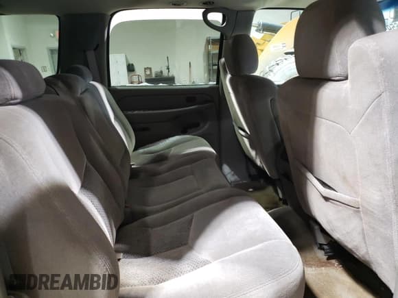 ✅ 2005 Chevrolet Suburban Z71 • VIN: 3GNFK16Z85G165725 • Лот: 41386595. Опубликован ранее на Copart с пробегом 254 112 миль. Бесплатный доступ к архиву аукционных продаж из США и подробный отчёт об истории автомобиля на DreamBid. Изображение 11.