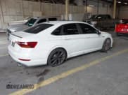 ✅ 2019 Volkswagen Jetta S • VIN: 3VW5T7BU6KM187764 • Lot: 43348152. Wystawiony na IAAI z przebiegiem 43 393 mil. Bezpłatny archiwum sprzedaży aukcyjnych z USA i szczegółowy raport historii pojazdu na DreamBid. Zdjęcie 4.