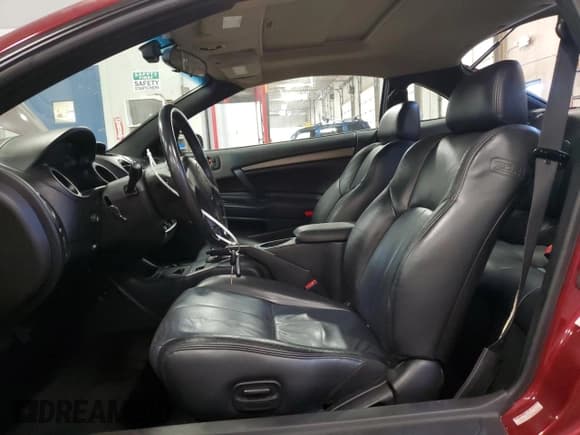 ✅ 2003 Mitsubishi Eclipse GTS • VIN: 4A3AC74H93E175470 • Lot: 73180504. Wystawiony na Copart z przebiegiem 167 600 mil. Bezpłatny archiwum sprzedaży aukcyjnych z USA i szczegółowy raport historii pojazdu na DreamBid. Zdjęcie 7.