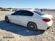 ✅ 2019 BMW 5 Series 530i • VIN: WBAJA5C50KWW35111 • Лот: 90245255. Опубликован ранее на Copart с пробегом 138 758 миль. Бесплатный доступ к архиву аукционных продаж из США и подробный отчёт об истории автомобиля на DreamBid. Изображение 2.