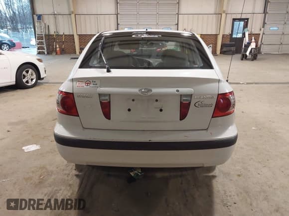 ✅ 2005 Hyundai Elantra GLS • VIN: KMHDN56D65U171907 • Лот: 41051694. Опубликован ранее на IAAI с пробегом 103 899 миль. Бесплатный доступ к архиву аукционных продаж из США и подробный отчёт об истории автомобиля на DreamBid. Изображение 16.