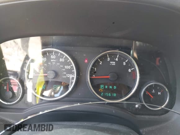 ✅ 2011 Jeep Patriot Latitude X • VIN: 1J4NT4GB0BD224628 • Lot: 42098326. Wystawiony na IAAI z przebiegiem 215 618 mil. Bezpłatny archiwum sprzedaży aukcyjnych z USA i szczegółowy raport historii pojazdu na DreamBid. Zdjęcie 7.