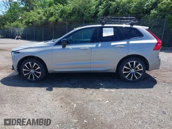 ✅ 2023 Volvo XC60 Plus Dark Theme • VIN: YV4L12RW2P1198966 • Lot: 42210227. Listed on IAAI with Not provided. Free auction sales archive from the USA and detailed vehicle history report at DreamBid. Image 15.